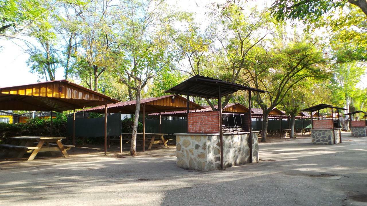 Bungalows Alpha เกตาเฟ ภายนอก รูปภาพ